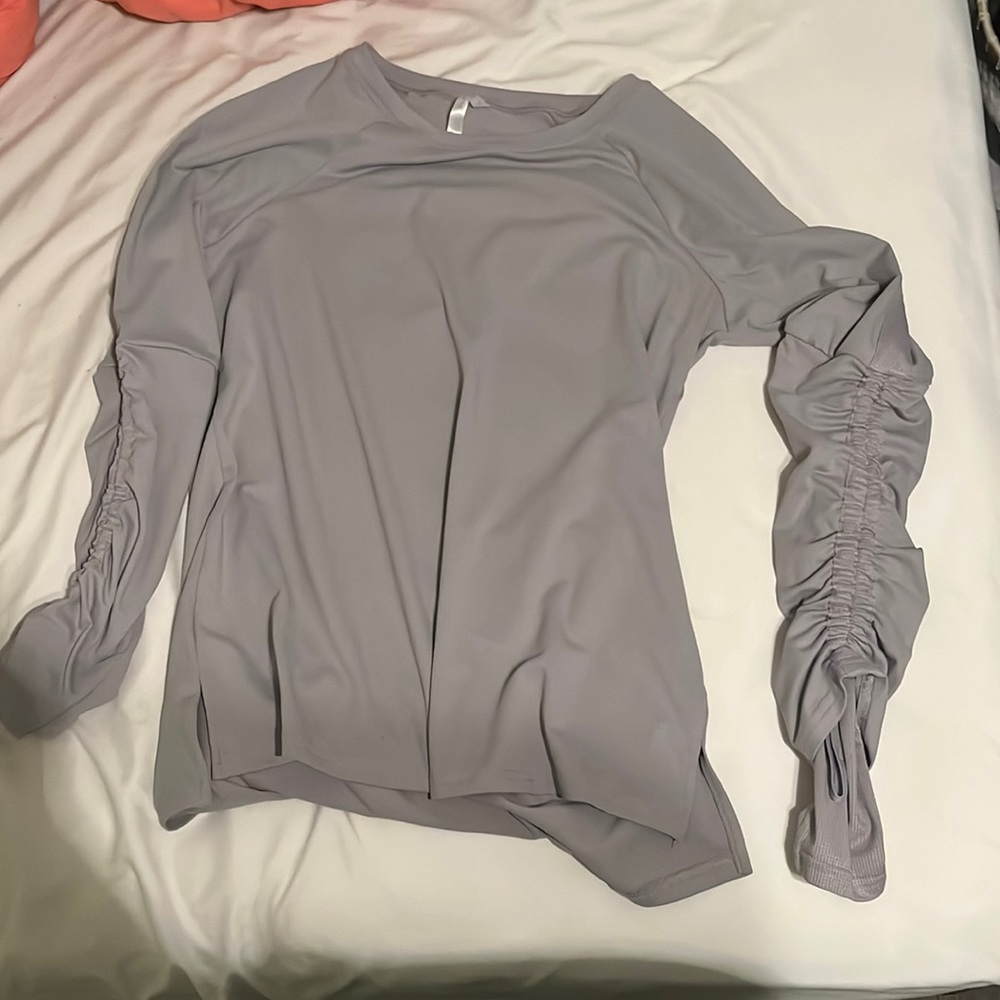 Fabletics gray ruffled long sleeve shirt